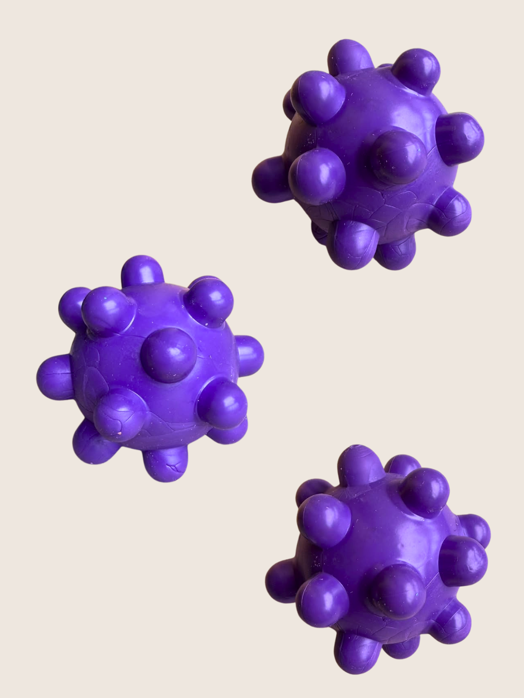 Pelota Spike de Caucho Macizo | 6 cm