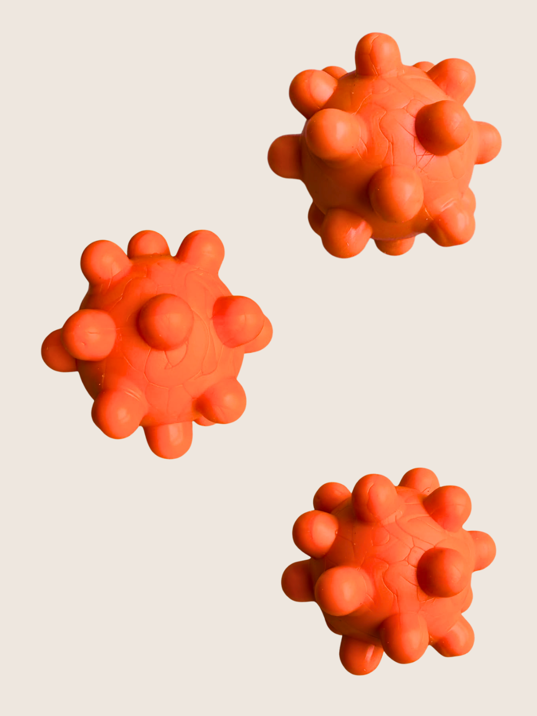 Pelota Spike de Caucho Macizo | 6 cm